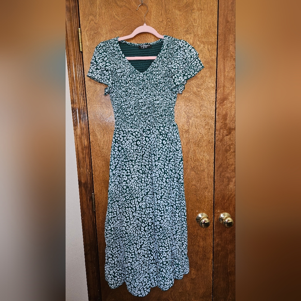 Green print dress